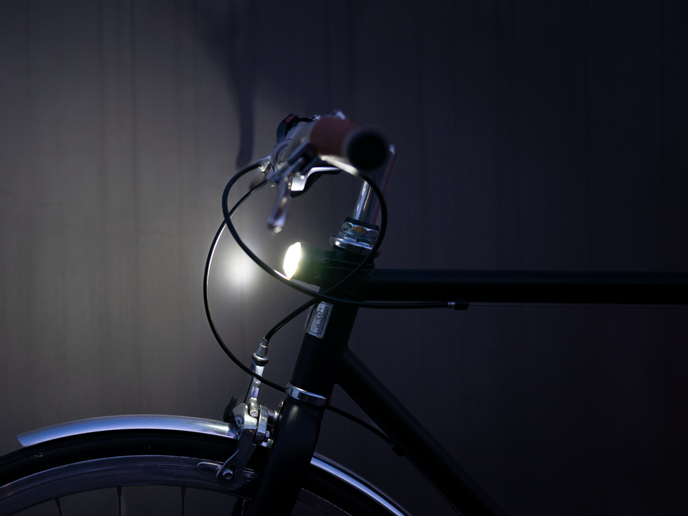 Mini lumières magnétiques avant et arrière