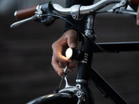 Mini lumière magnétique avant