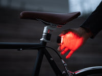 Mini lumières magnétiques avant et arrière