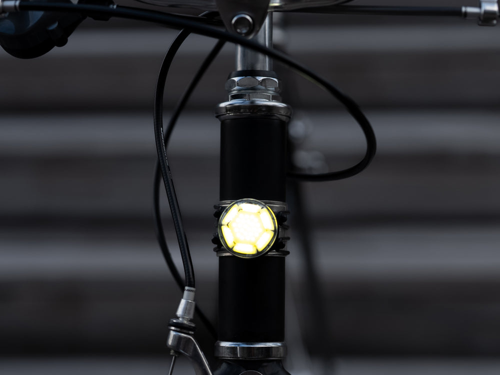 Mini lumière magnétique avant