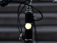 Mini lumière magnétique avant