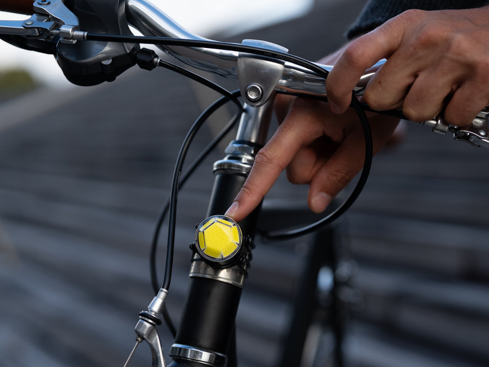 Mini lumière magnétique avant