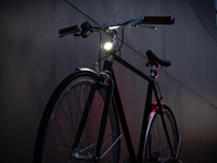 Mini lumières magnétiques avant et arrière