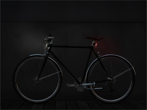 Mini lumières magnétiques avant et arrière